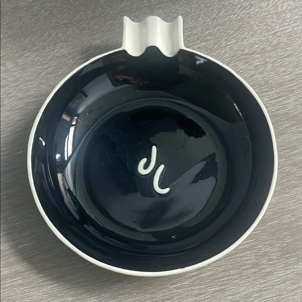 Rookwood Black & White Ashtray